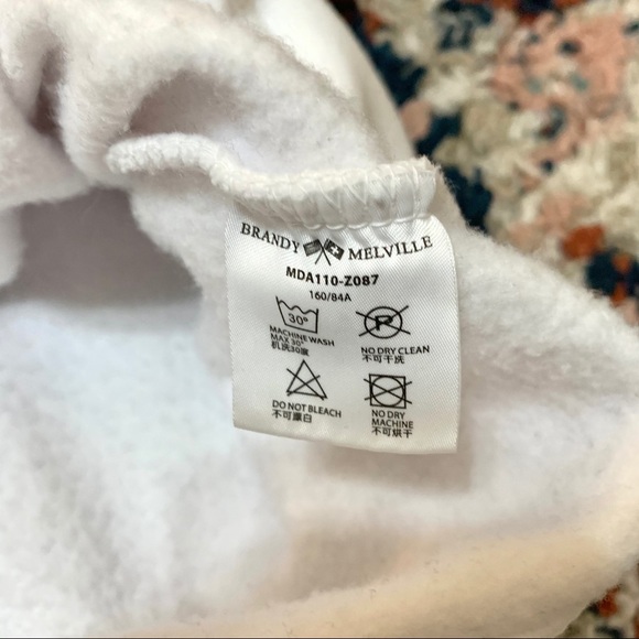 Brandy Melville White New York Christy Hoodie - Picture 9 of 16